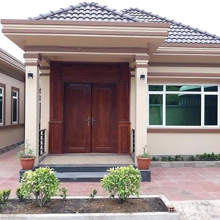 Serei Saophoan Villa Homestay Sisophon Eksteriør bilde